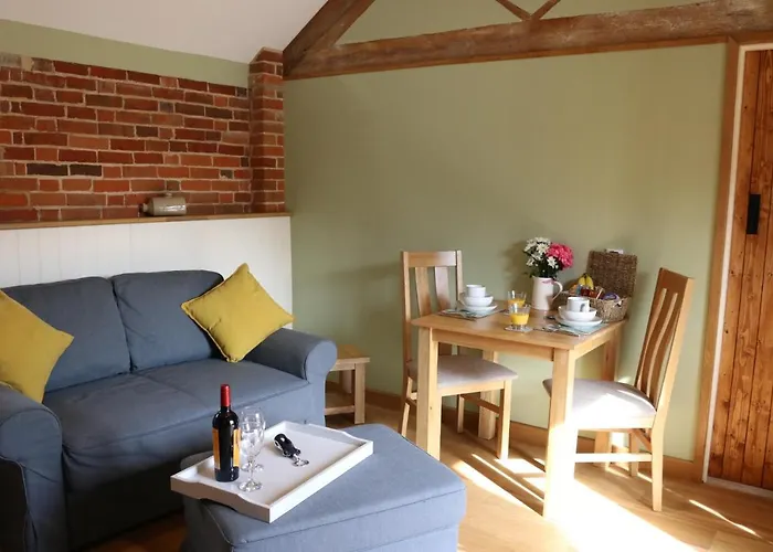 Blashford Manor Farmhouse - The Shetland Cottage